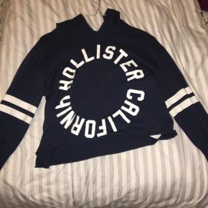 Long sleeved Hollister cropped tee